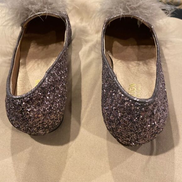 🪅🪅Kennth Cole Glitter ballet flat with Pom Pom - Picture 5 of 7